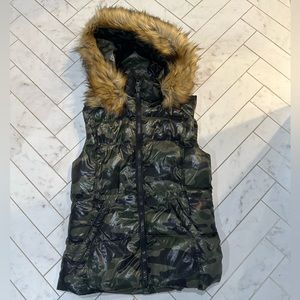Camouflage Aqua Hooded Vest size S
